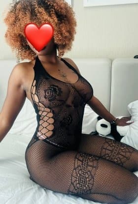 kinky photo 3