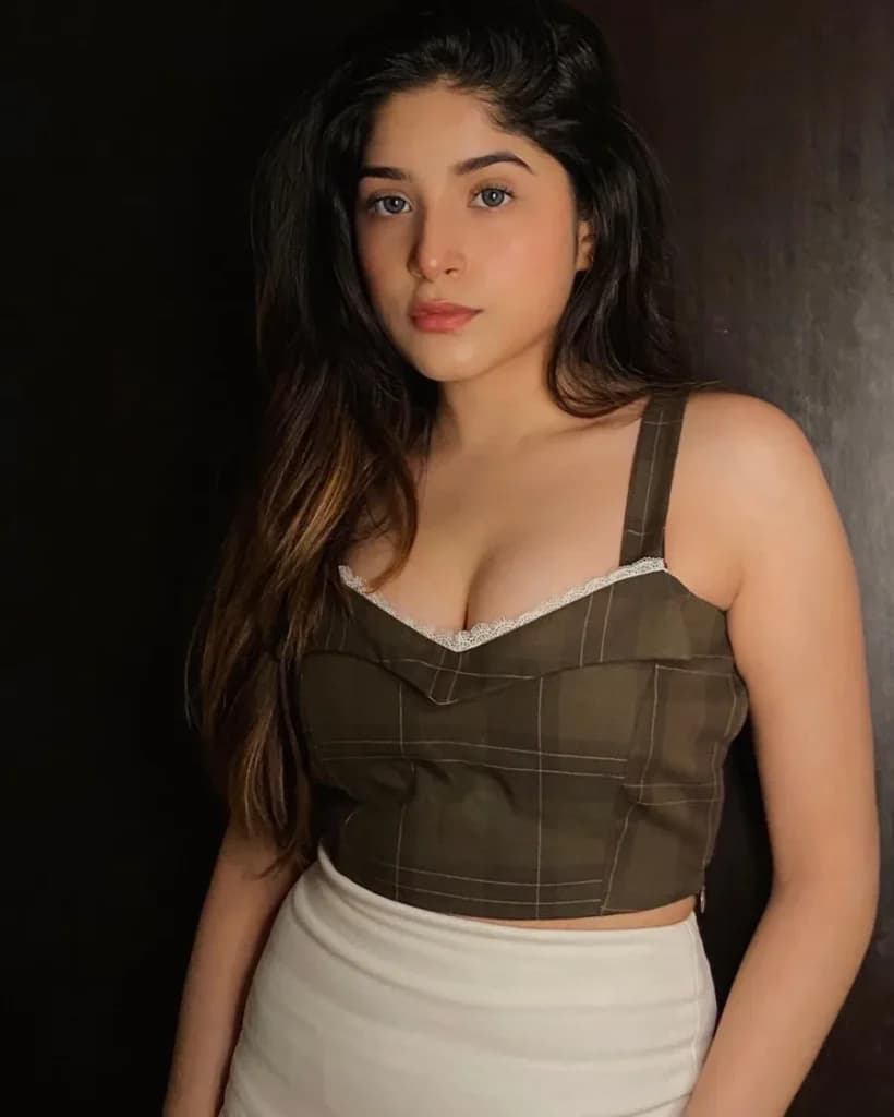 Anjali photo 1