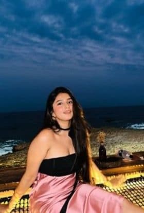 Riya photo 2