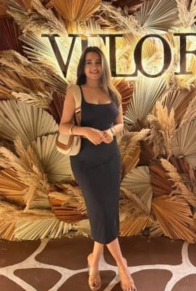 Radhika photo 3