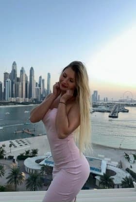 Barby, 23