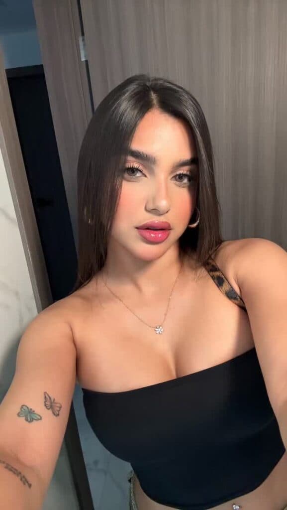 Tara, 21